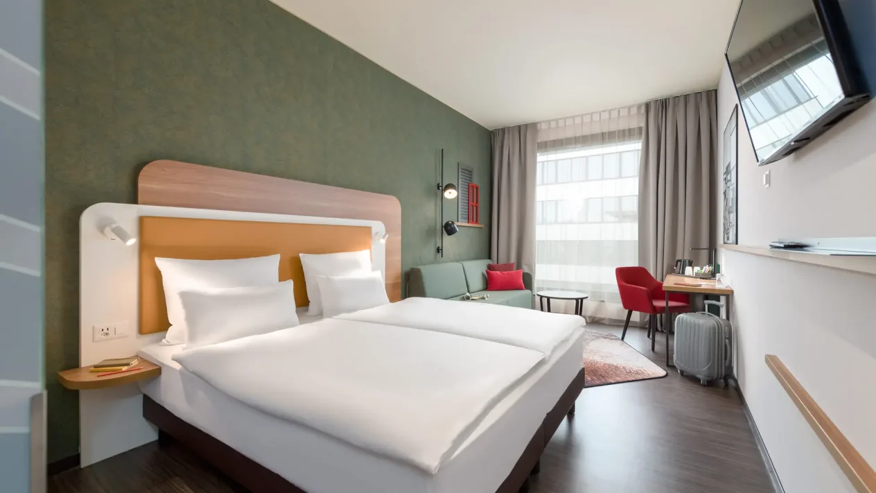 1 Mercure_CH8048-062