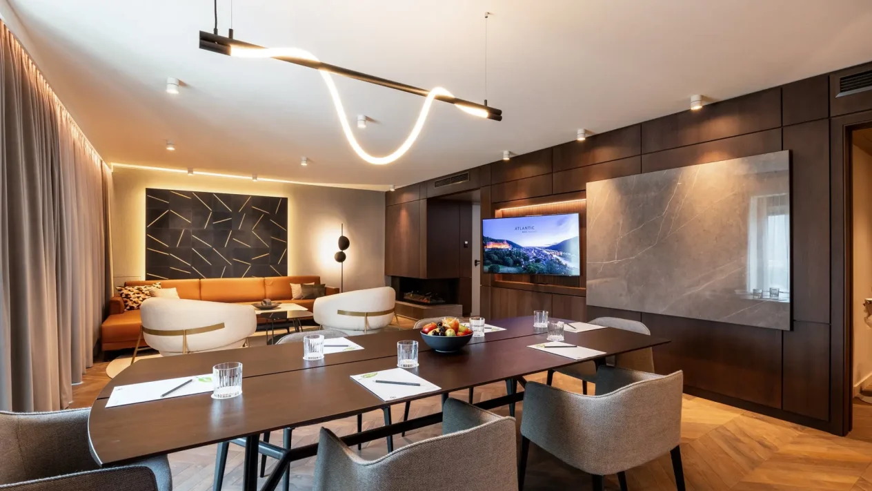 Grand Suite_Lounge_2