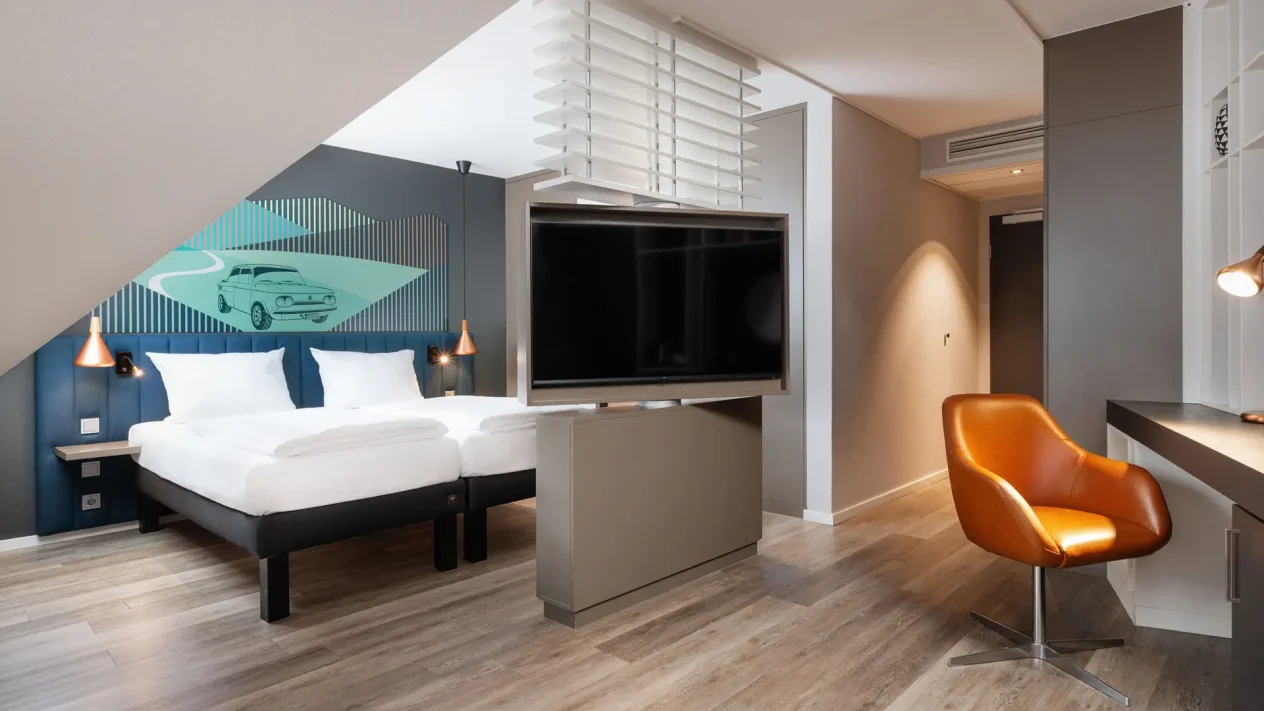ibis_Styles_NU_1_10_Premium with 1 double bed and 1 sofa bed_DBA_2950px